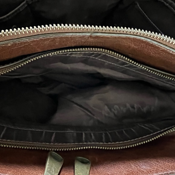 Genuine Leather Fossil Messenger Bag - Picture 6 of 8